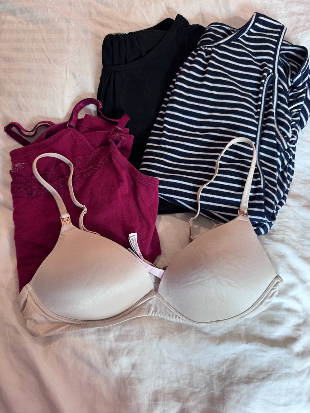 Victoria's Secret Nude Beige Smooth T-Shirt Bra & nursing tanks